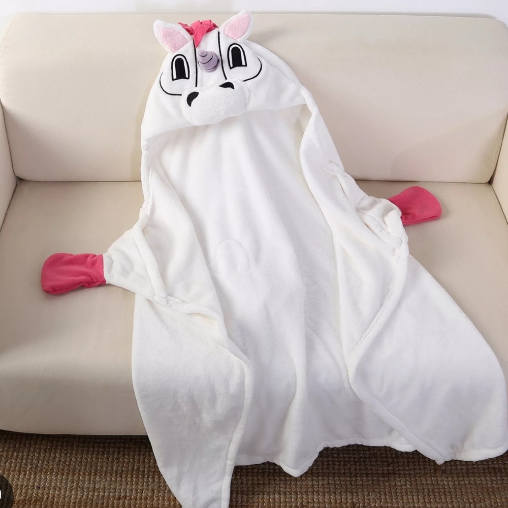 Berkshire White Hooded Unicorn Blanket with Pink Details